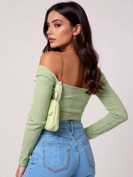 Premium Off-the-Shoulder Top – The modern touch of elegance that elevates any look