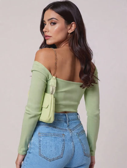 Premium Off-the-Shoulder Top – The modern touch of elegance that elevates any look